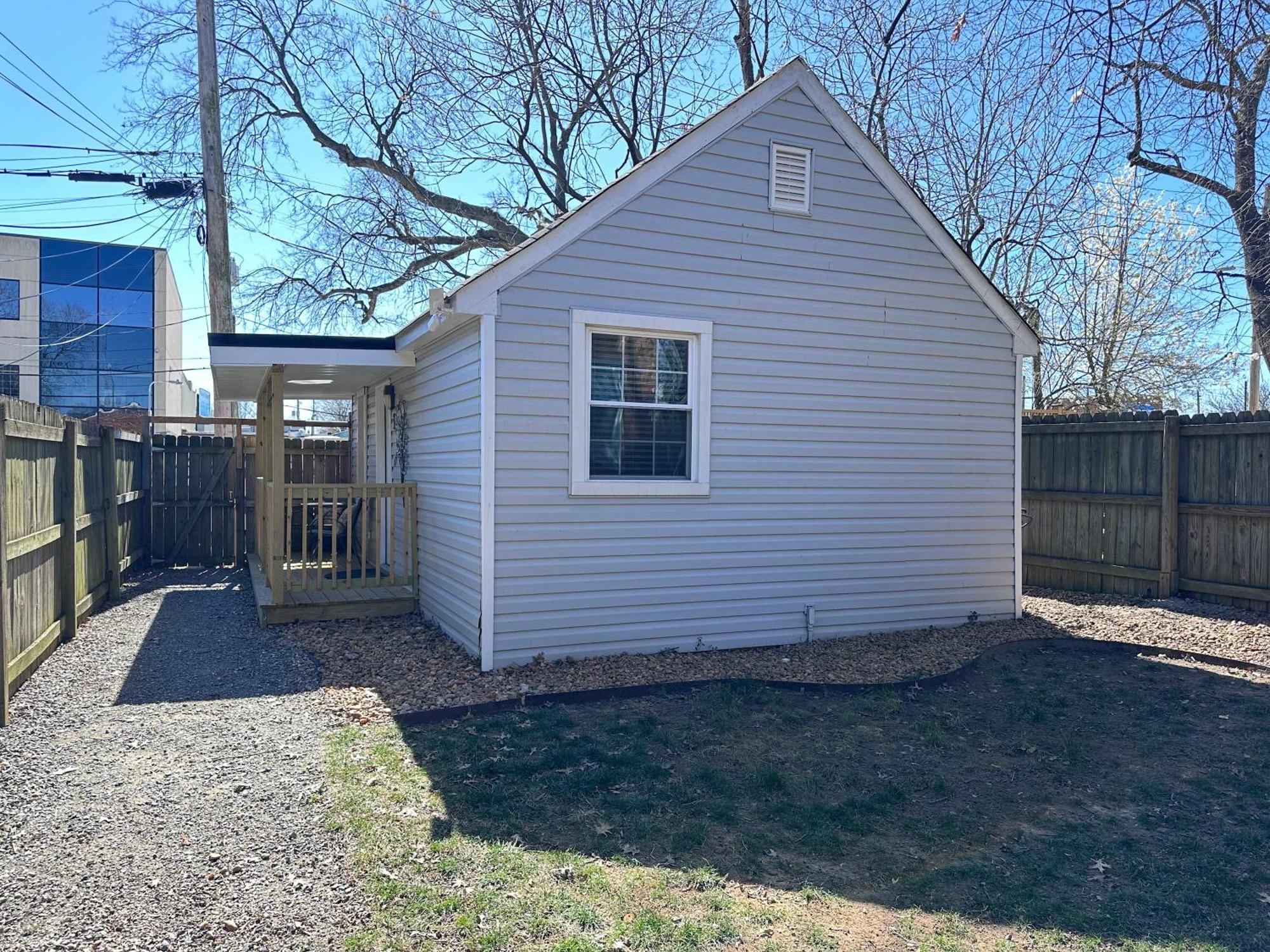 E3 Centrally Located In Carytown Fully Fenced Richmond Exterior photo